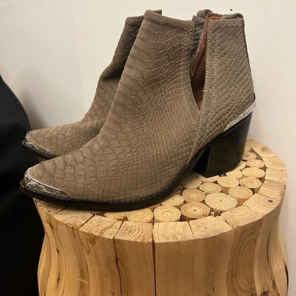 Jeffrey Campbell Western Booties - Picture 6 of 8